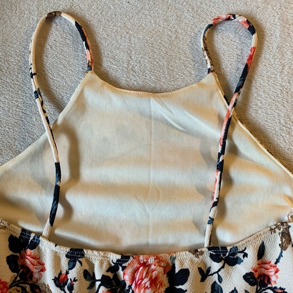 Floral Dress from Fashion Nova - Picture 5 of 6